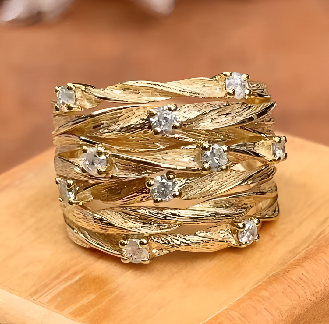 Lustre Vine Ring