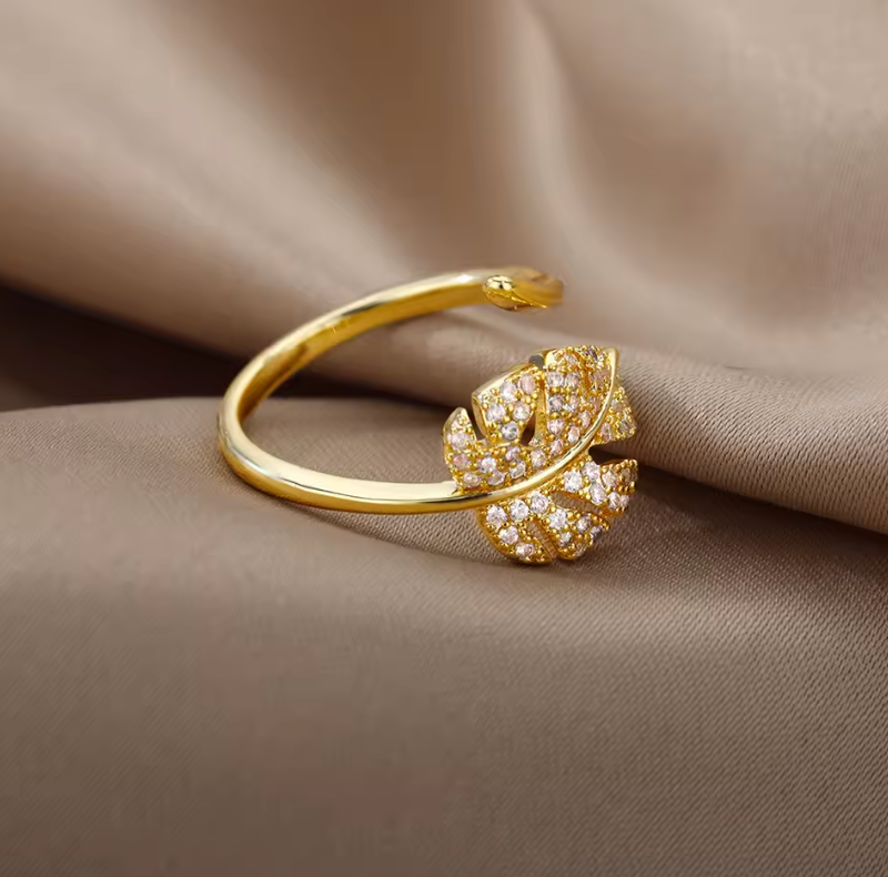 Aurum Symphony Ring