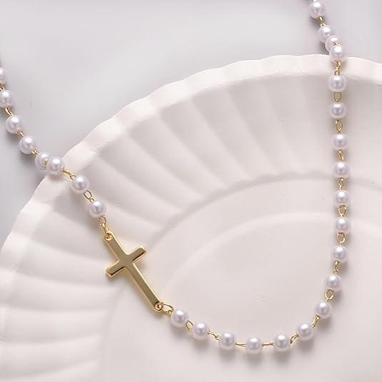 The Cross Pendant Necklace