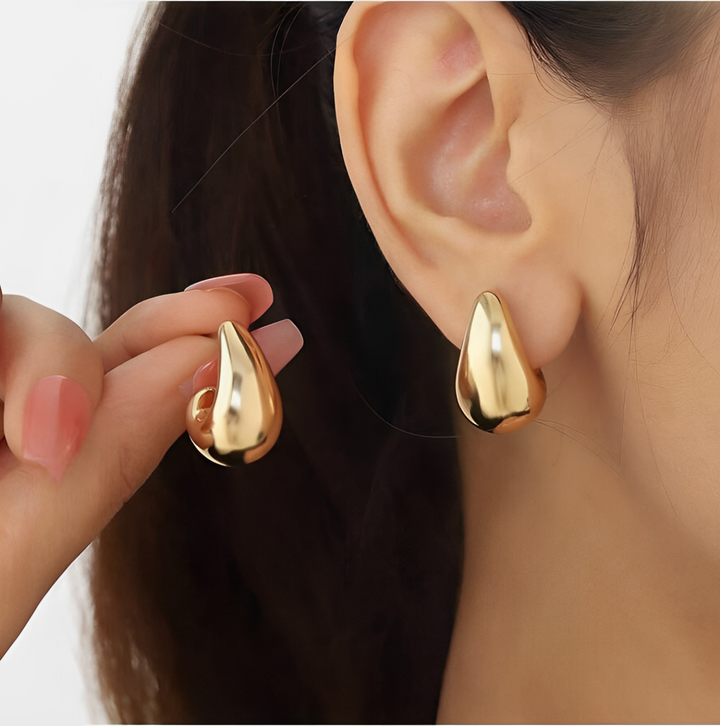 The Rain Drop Earrings