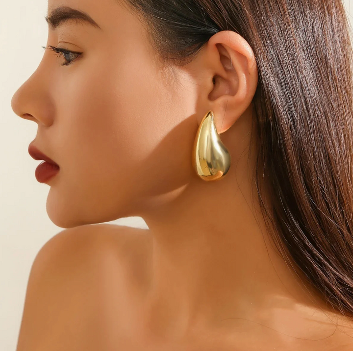 The Rain Drop Earrings