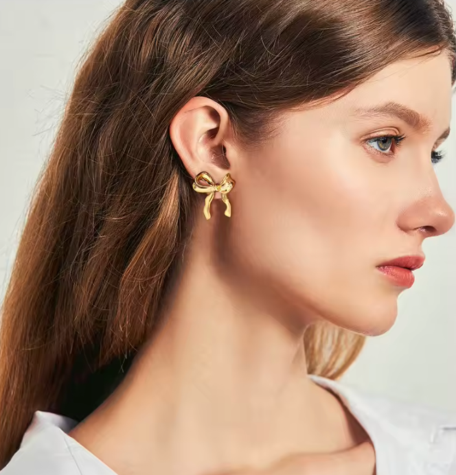 Kairi Bow Studs