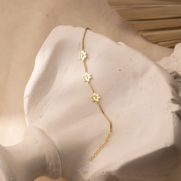 The Paw Bound Bracelet