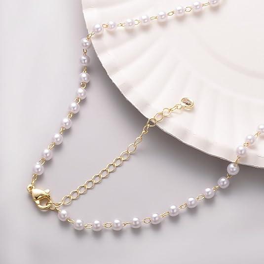 The Cross Pendant Necklace