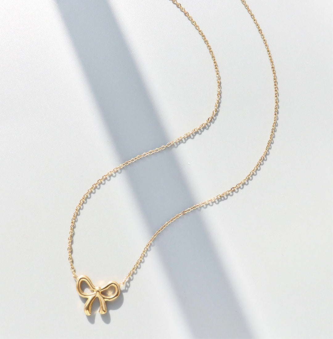 The Dainty Bow Necklace